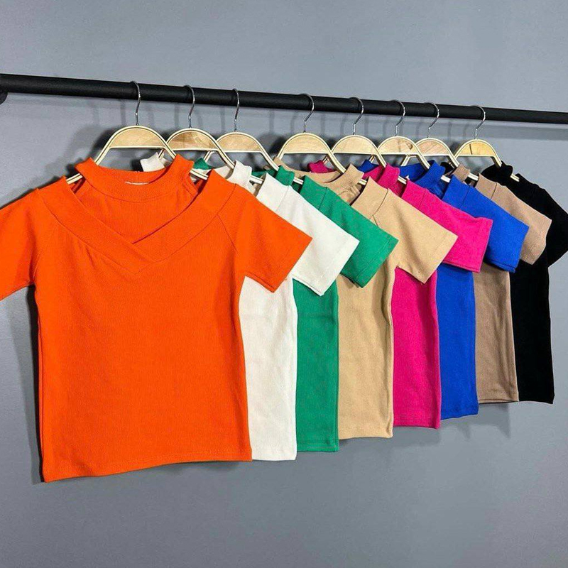 تیشرت یقه هفت سرشانه باز