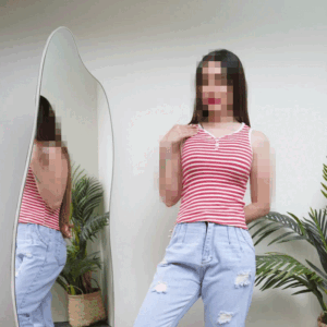 کراپ تاپ حلقه ای راه راه سه دکمه