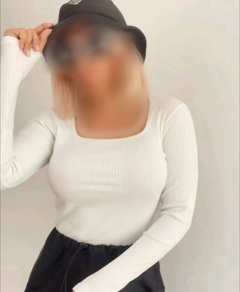 بلوز آستیندار یقه خشتی (پک 6 عددی)