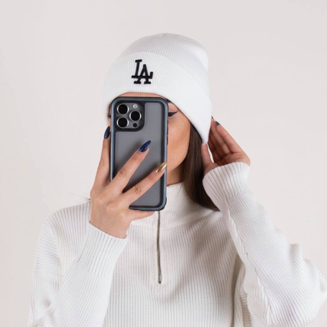 کلاه بافت گلدوزی LA (پک 6 عددی)