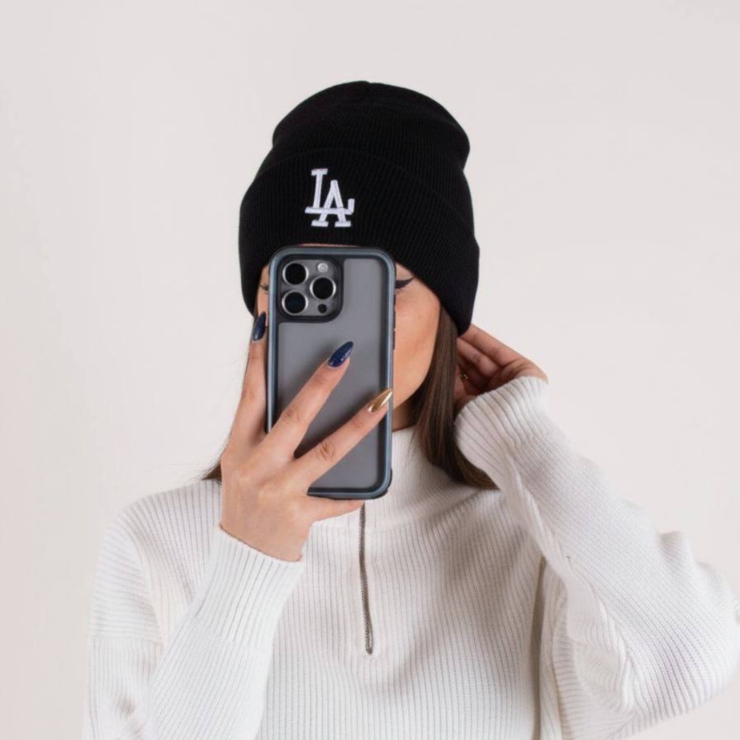 کلاه بافت گلدوزی LA (پک 6 عددی)