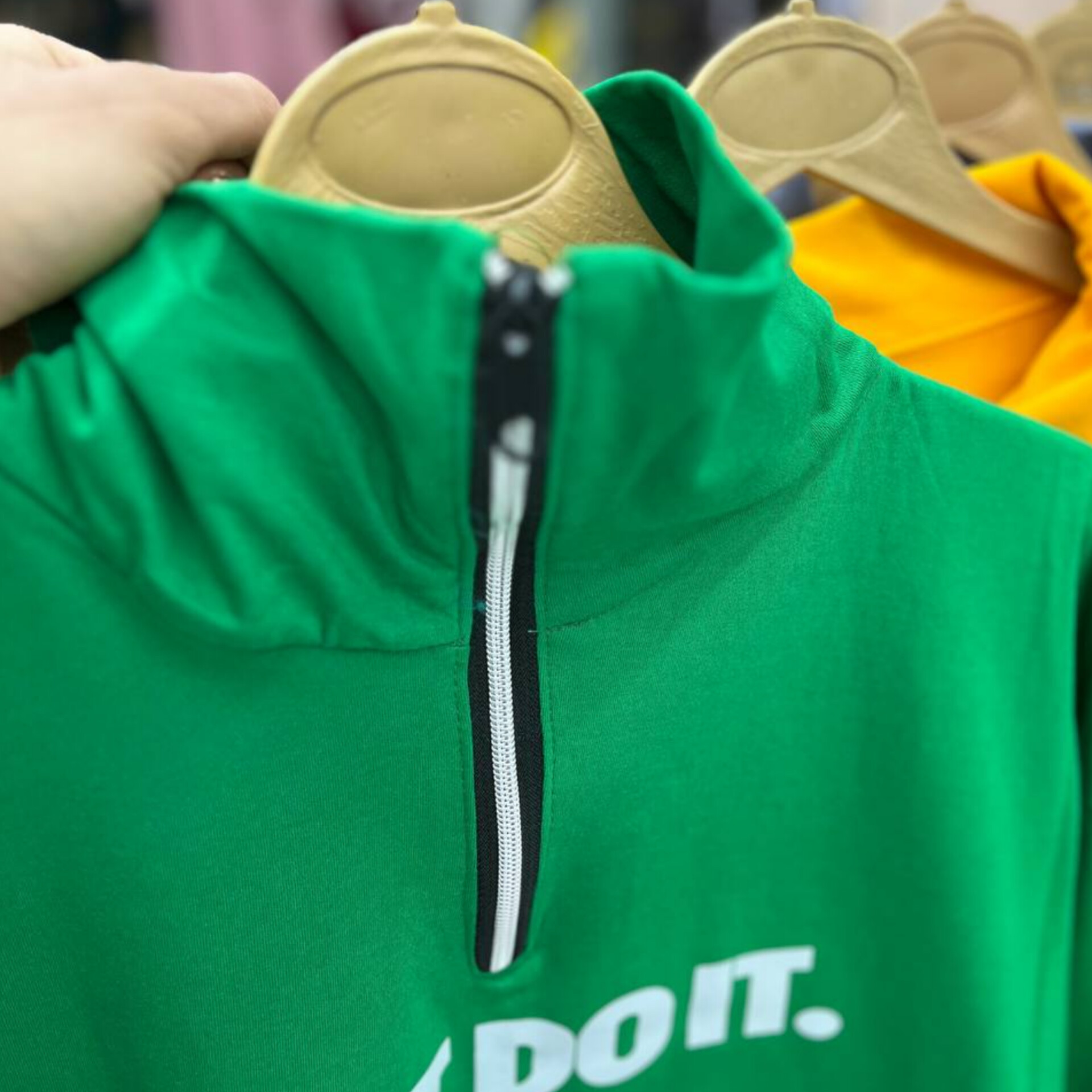 بلوز نیم زیپ یقه ۸ سانتی عمده (پک 6 عددی)