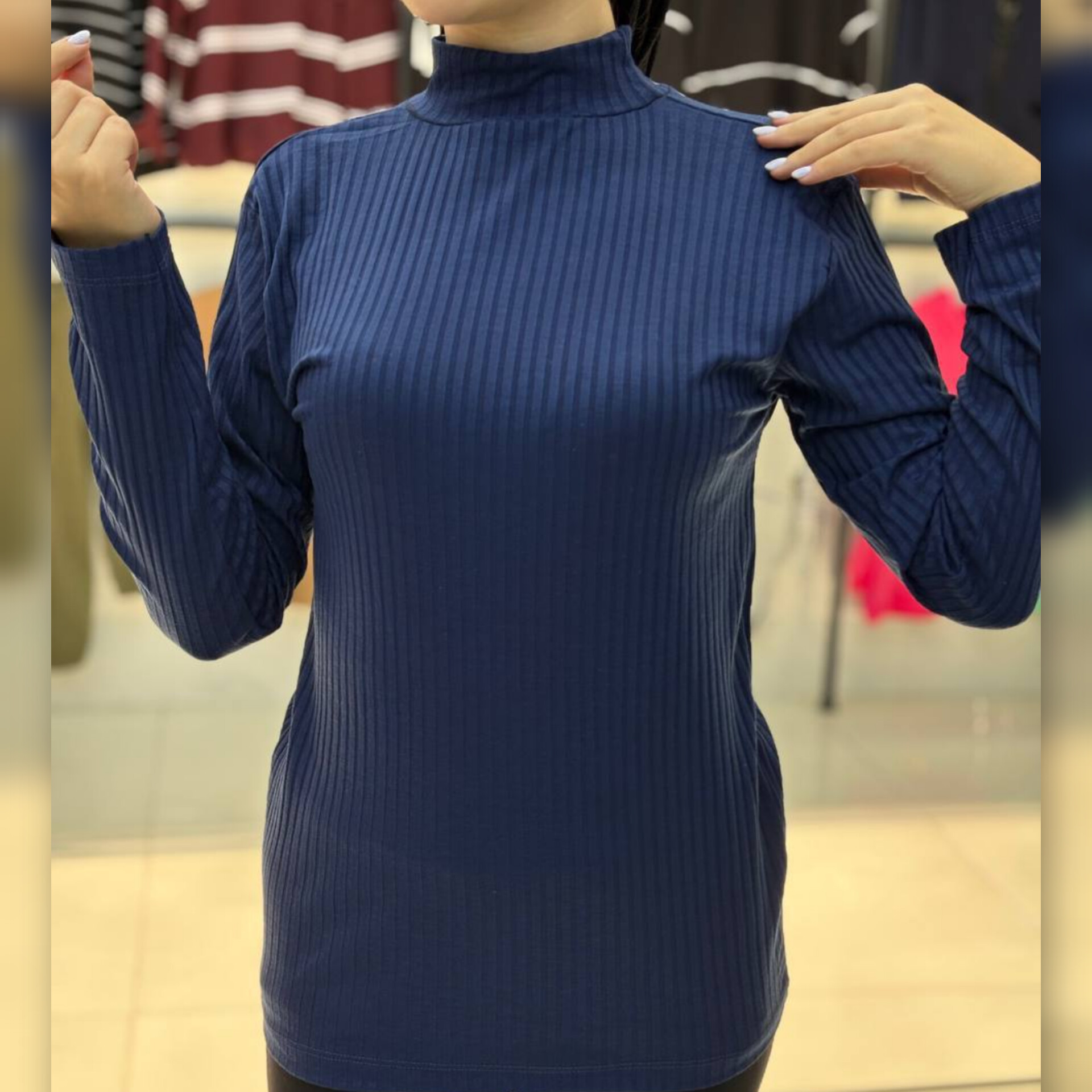 ️بلوز آستیندار یقه ۵ سانتیمتر عمده (پک 6 عددی)️