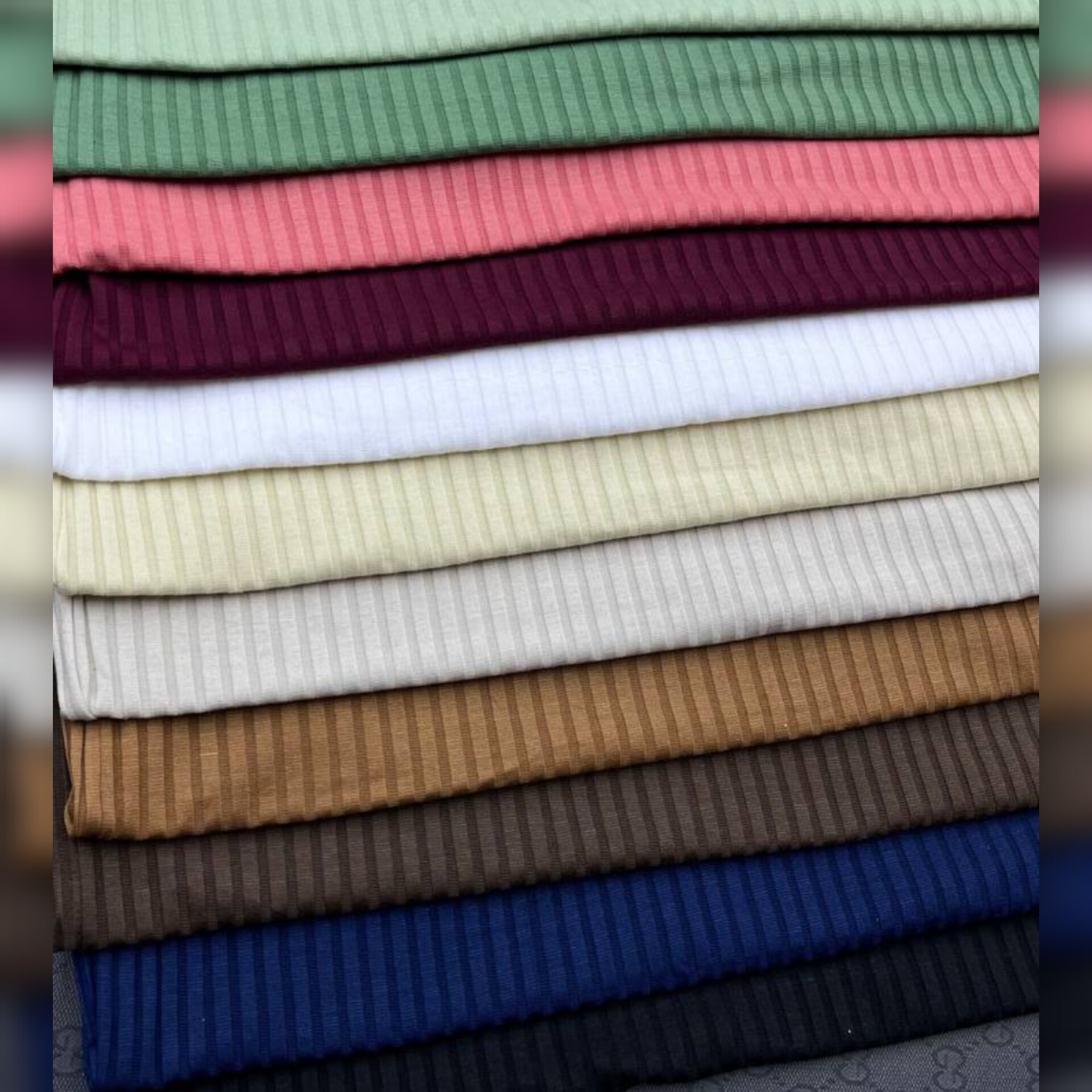 ️بلوز آستیندار یقه ۵ سانتیمتر عمده (پک 6 عددی)️